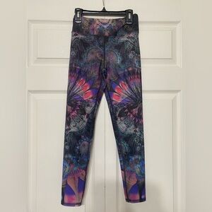 Evolution and Creation Active Yoga Leggings size S